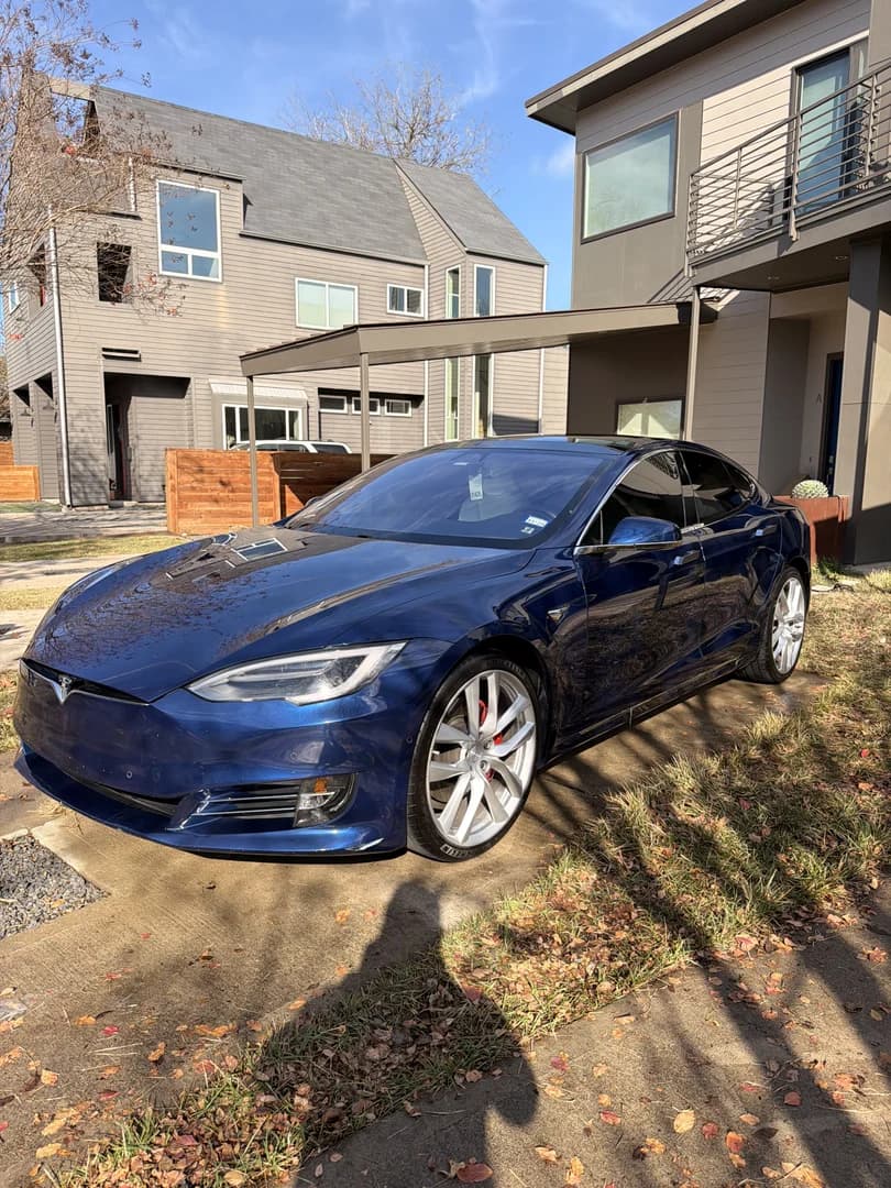 Car detailing in Manor