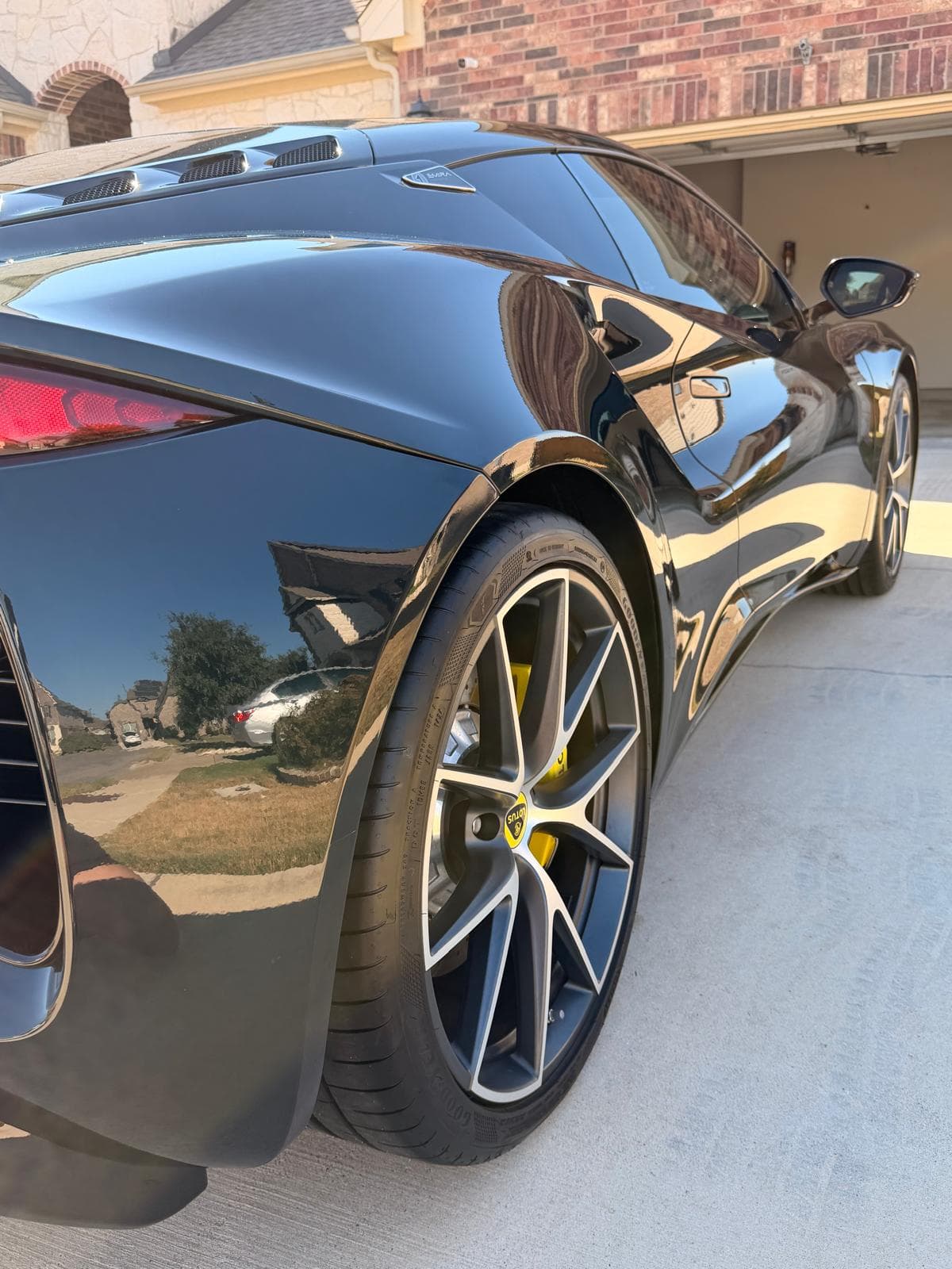 Essential Services for Your Car Detailing: A Complete Guide to Interior and Exterior Care